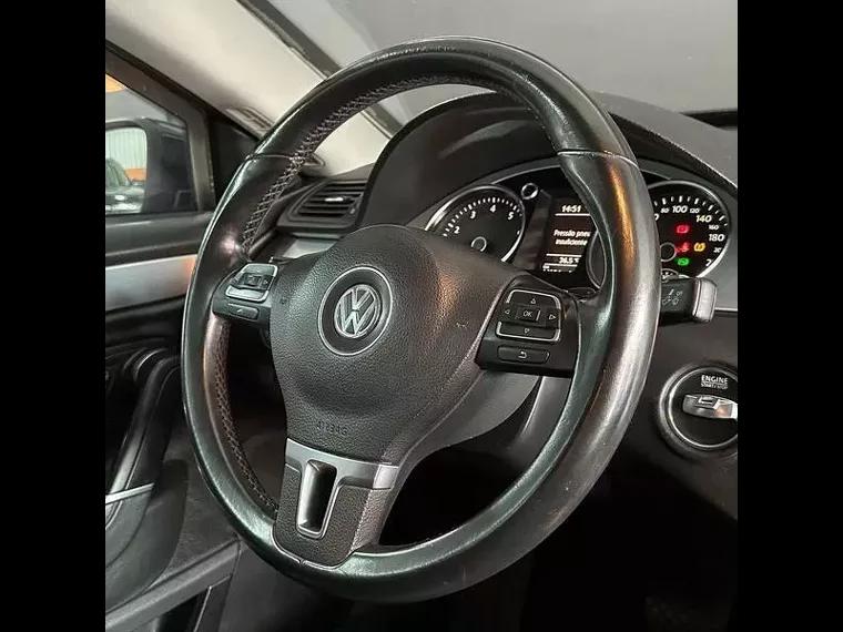 Volkswagen Passat Preto 14