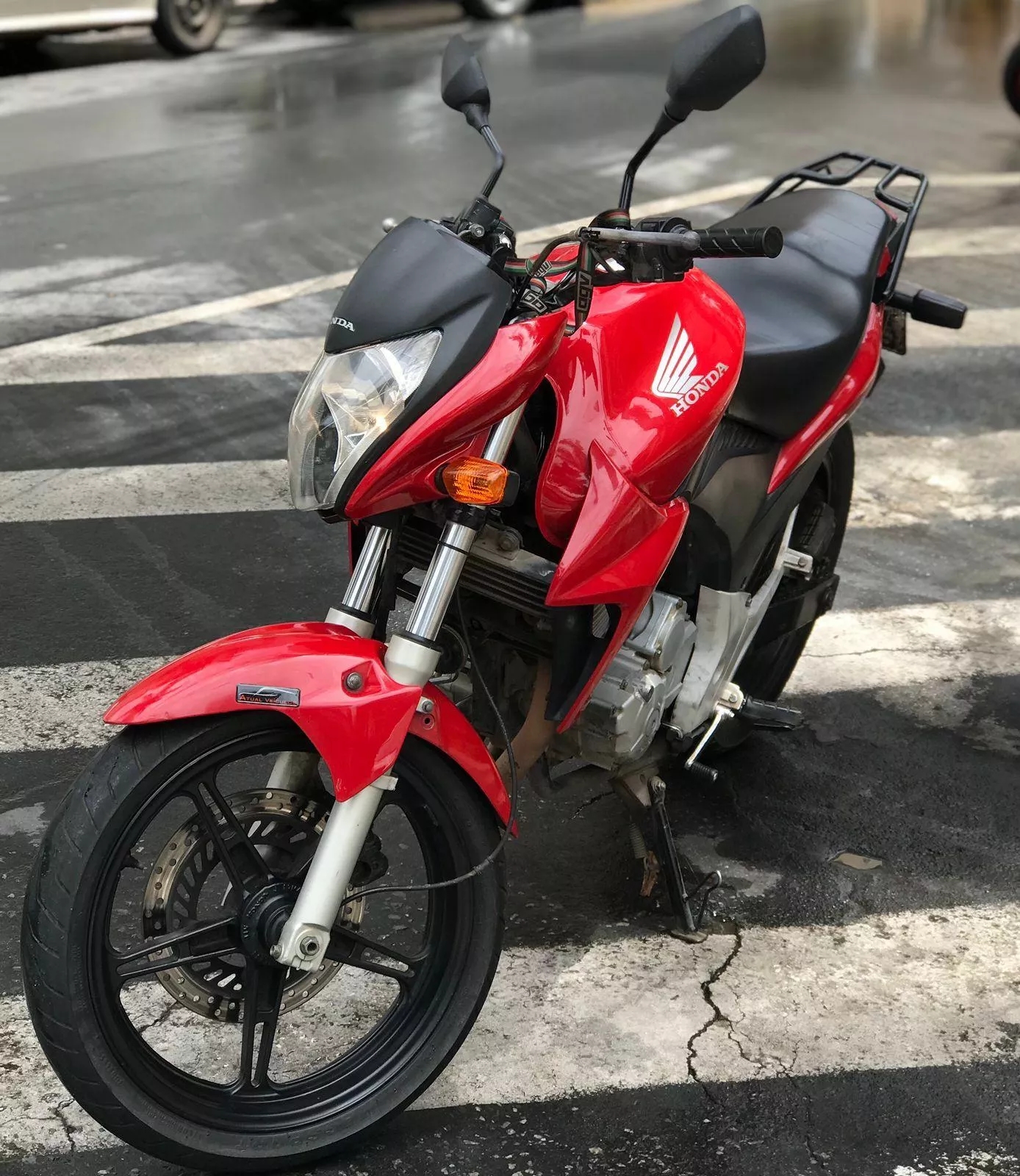 Honda CB 300R Vermelho 6